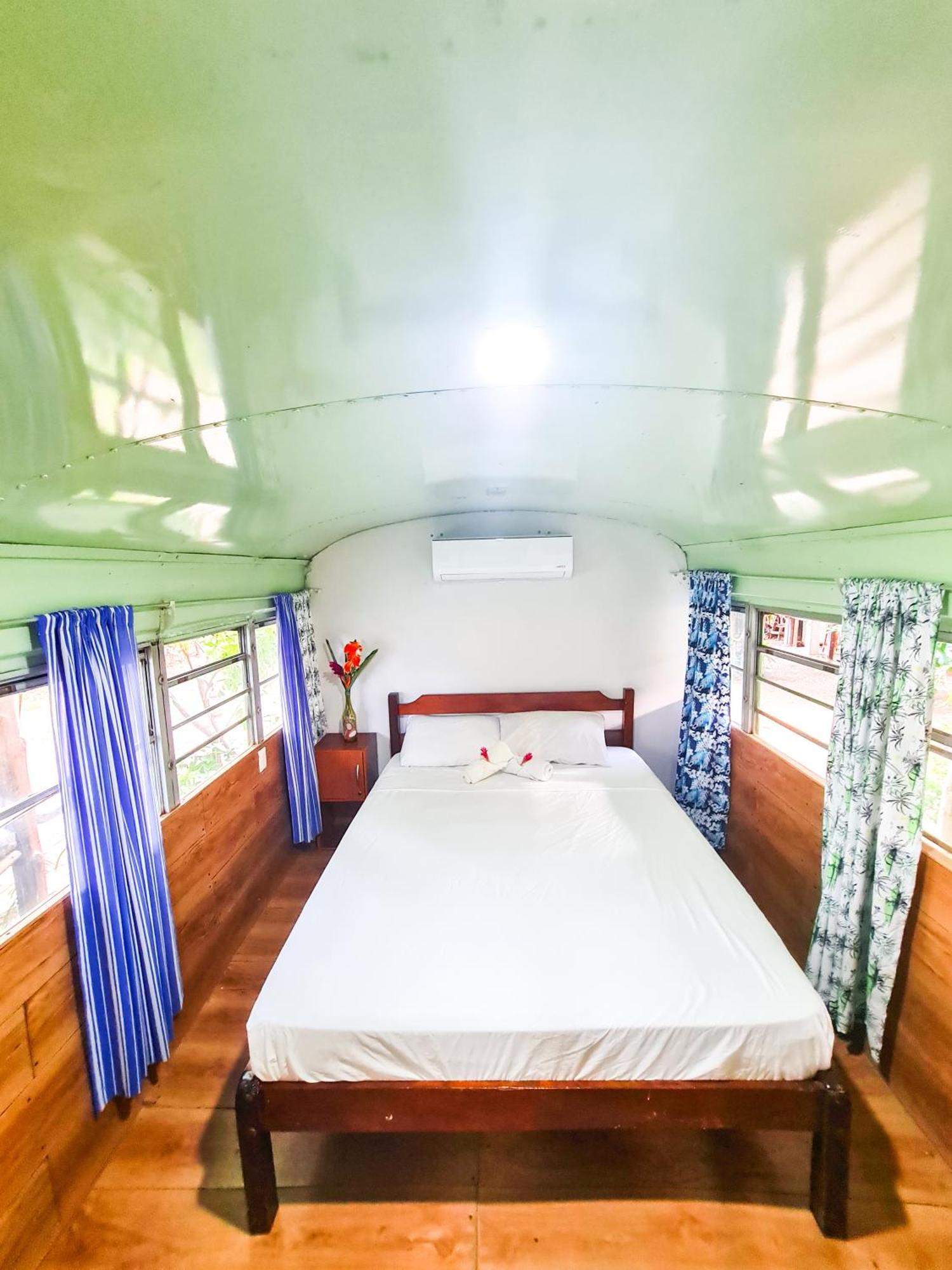 Hospedaje Combi Dream Bird Apartment Playas del Coco Exterior photo